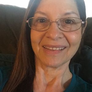 Meet your Posher, Elaine